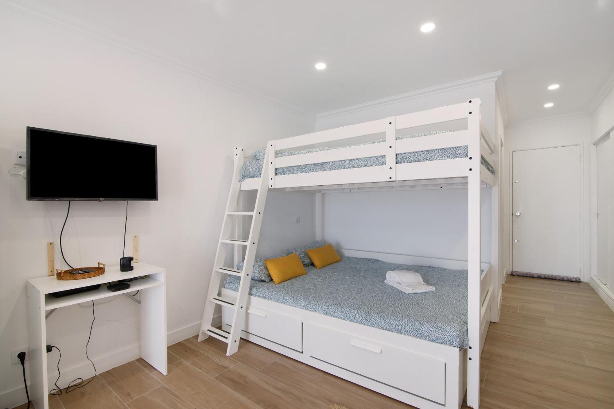 Lovely And New In Oura Apartamento *